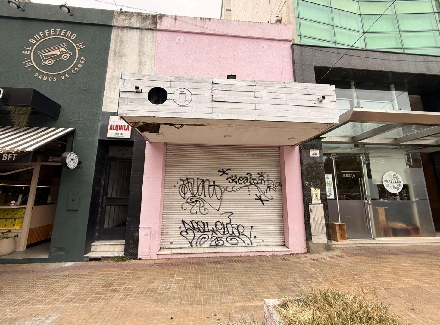 Local Comercial En Alquiler Con Oficina | Calle 48 n°882 | Centro