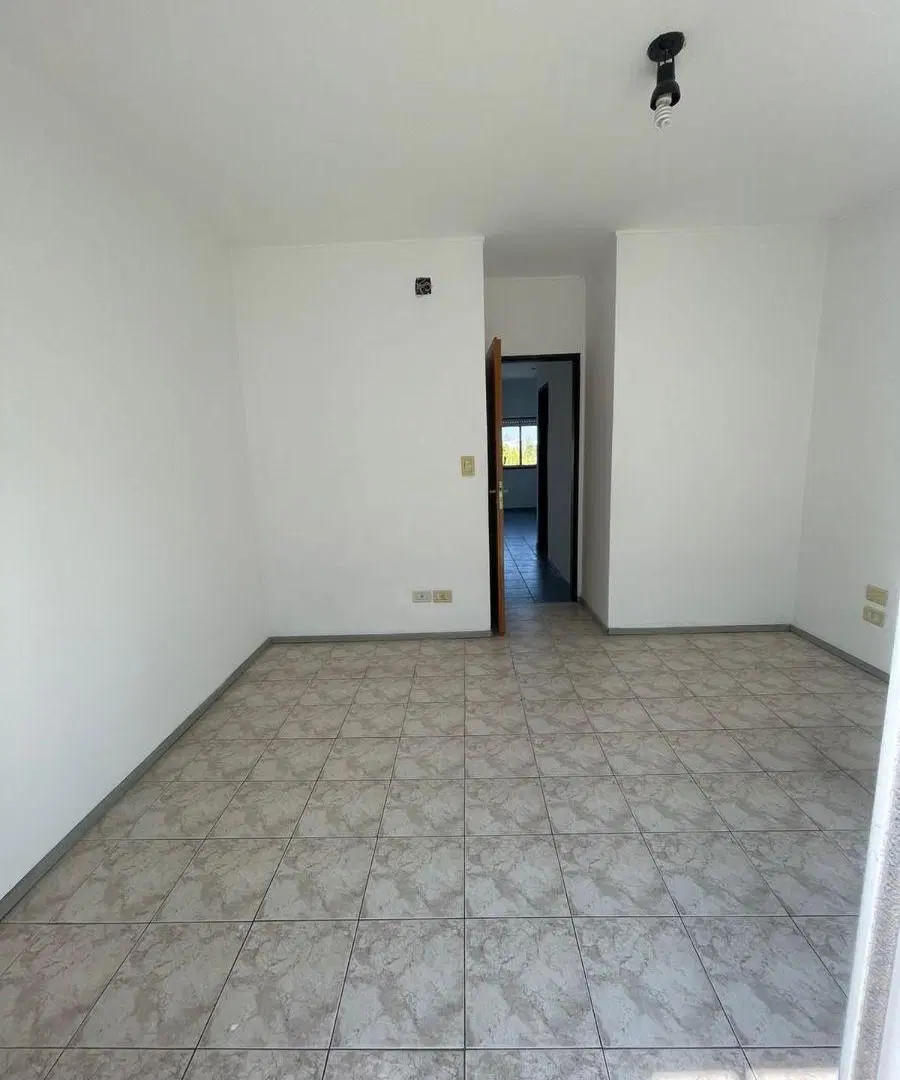 Departamento de 1 dormitorio con patio y balcón 4