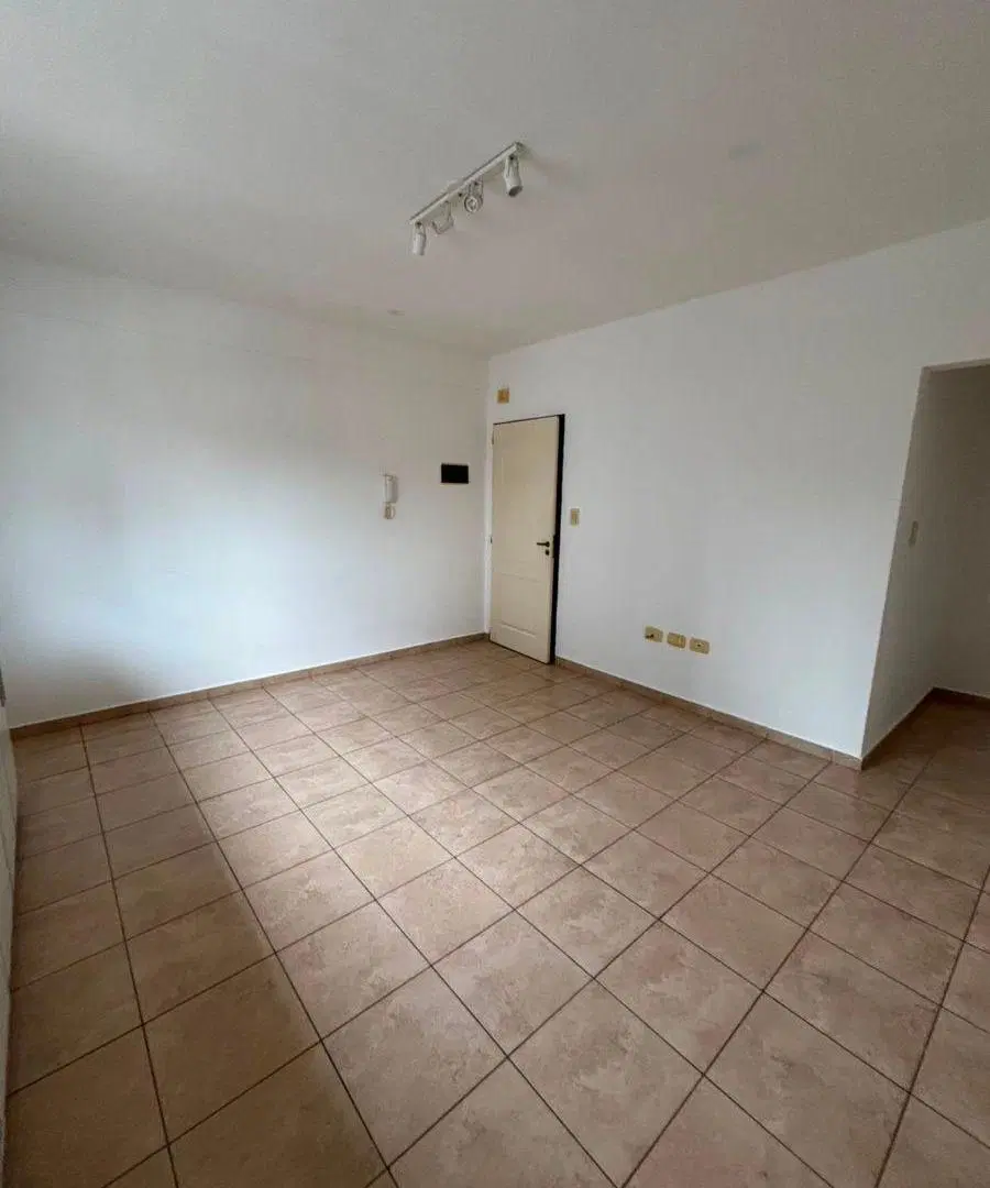 Hermoso Departamento de 1 Dormitorio en Alquiler con Bajas Expensas 1