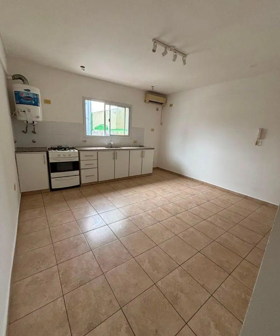Hermoso Departamento de 1 Dormitorio en Alquiler con Bajas Expensas 5
