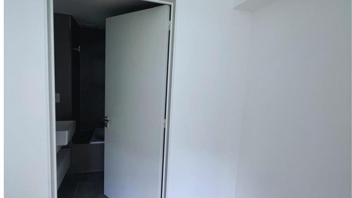 Foto de Departamento 2 ambientes en venta con vista a la pileta central en, imagen 5