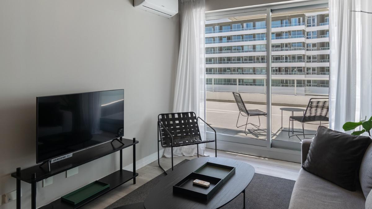 Departamento 2 ambientes en alquiler amoblado con vista a la pileta en Concepción Palermo