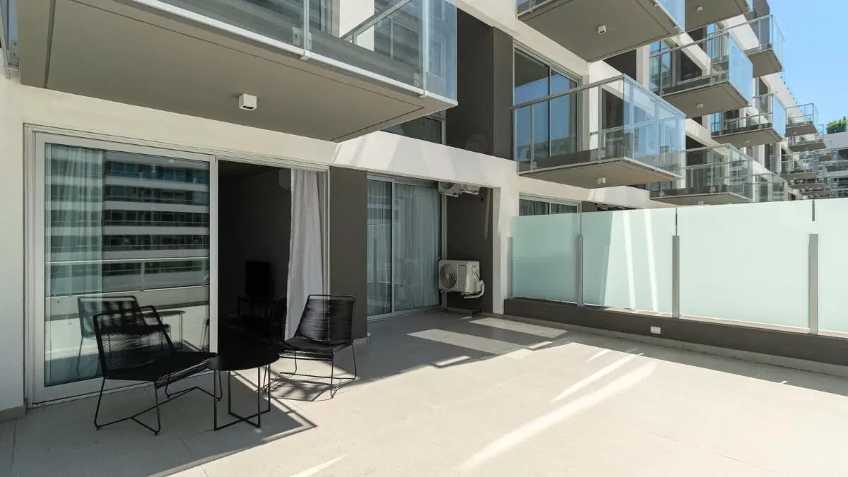 Departamento 2 ambientes en alquiler amoblado con vista a la pileta en Concepción Palermo 3