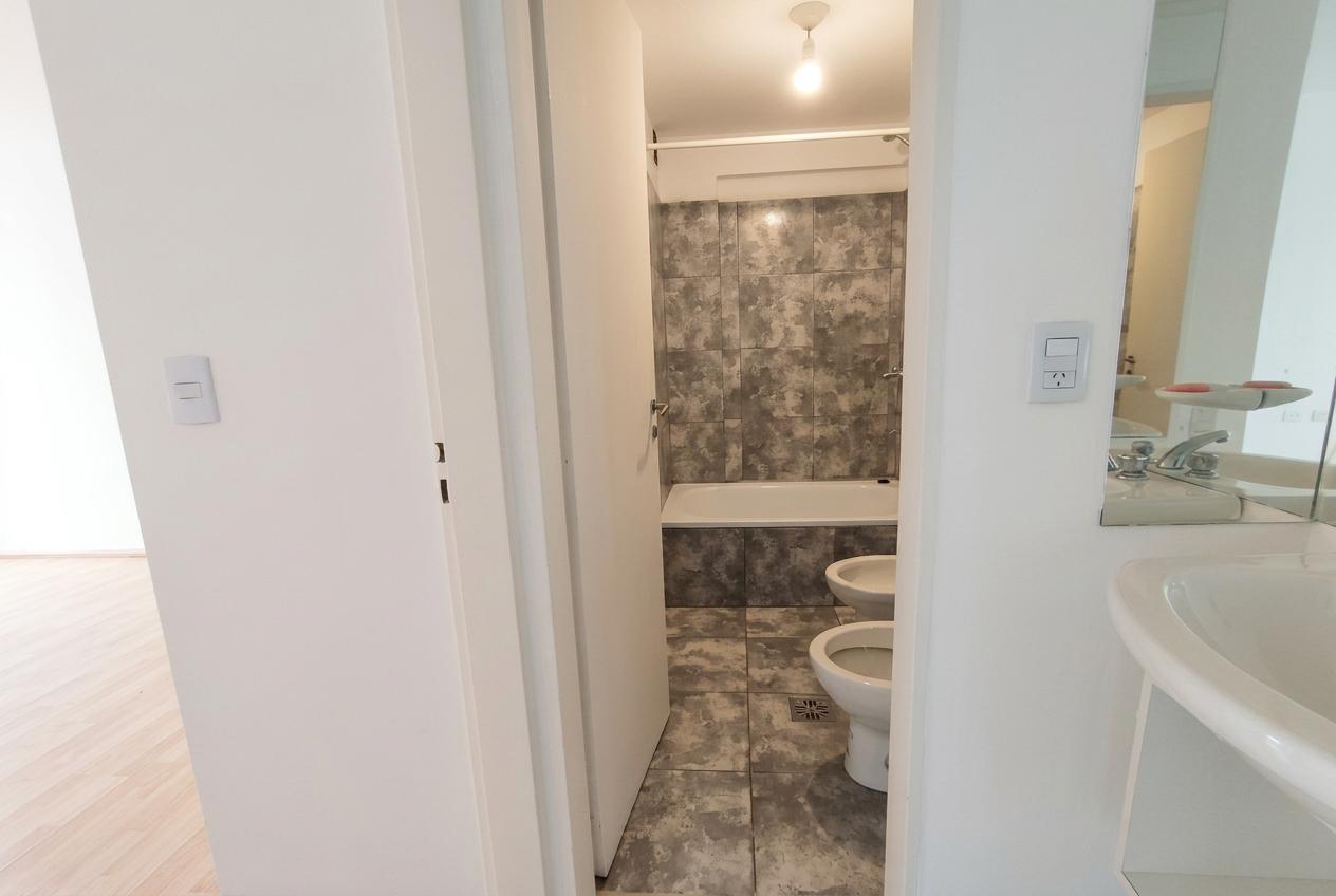 Foto de Venta - Departamento de 1 Dormitorio con balcón y piscina - Tucumán, imagen 3