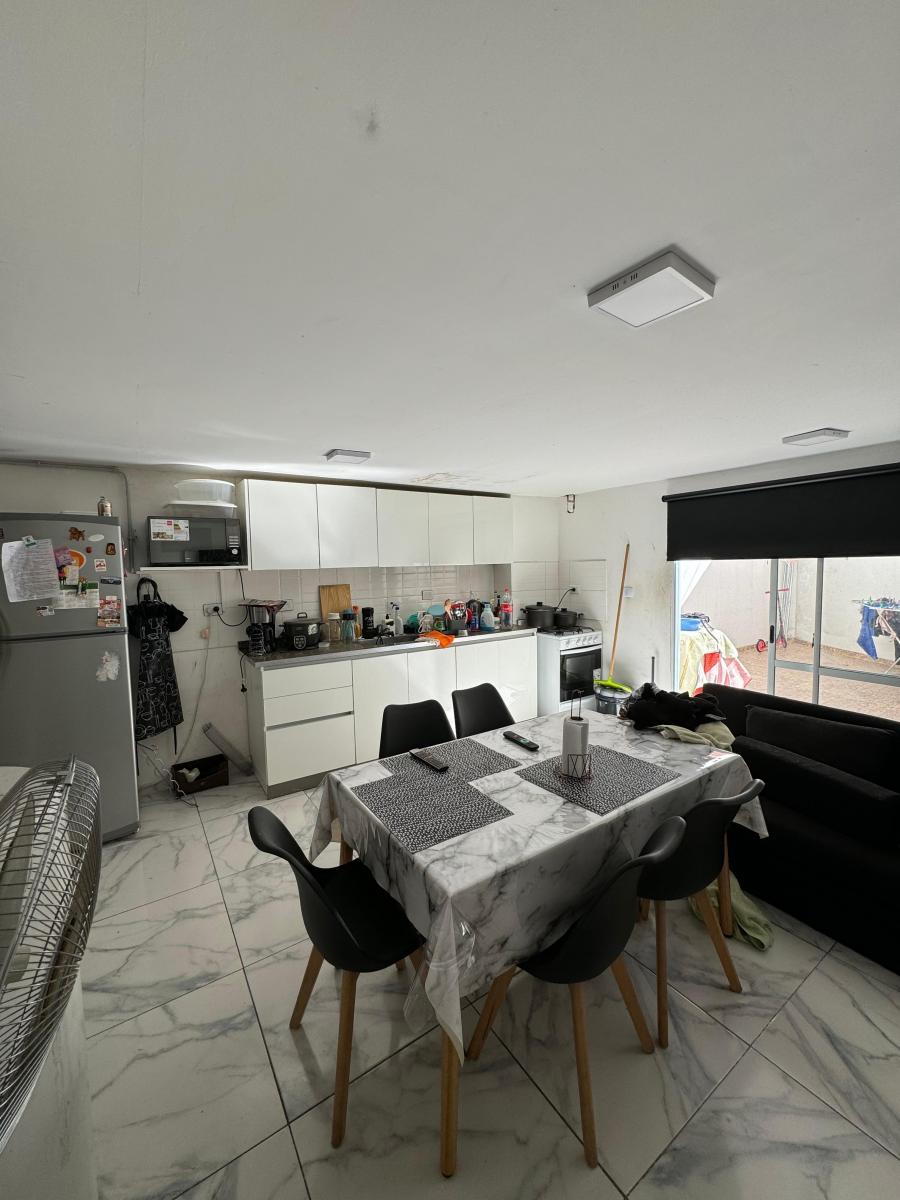 Local con Vivienda Sobre Av Juan B Justo 5