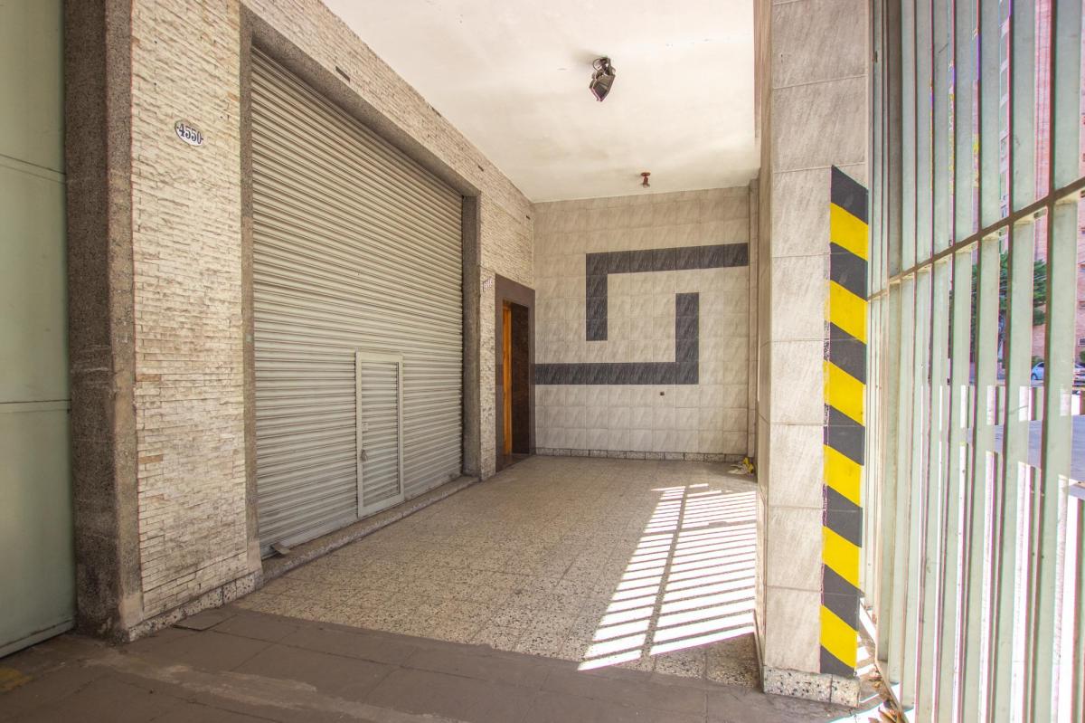 Castañares y Escalada - Vivienda con Deposito - Galpón - Villa Lugano 2