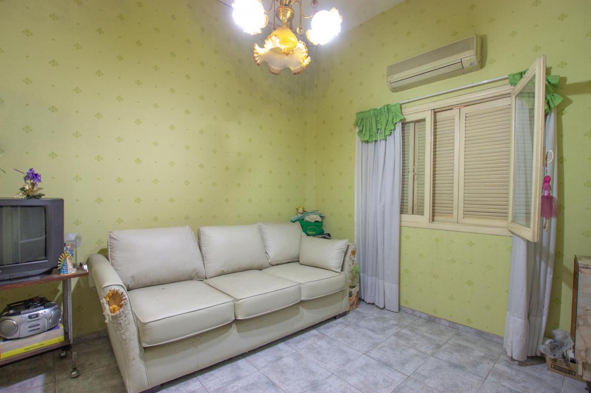 Castañares y Escalada - Vivienda con Deposito - Galpón - Villa Lugano 5