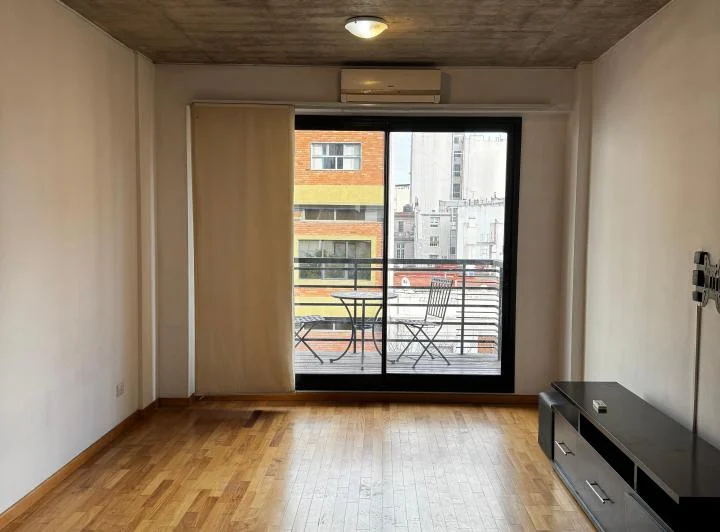 Av. Juan de Garay 600 - San Telmo 5