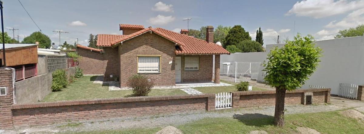 Vende Chalet a Reciclar Sobre 2 Lotes.930 M².berazategui 1