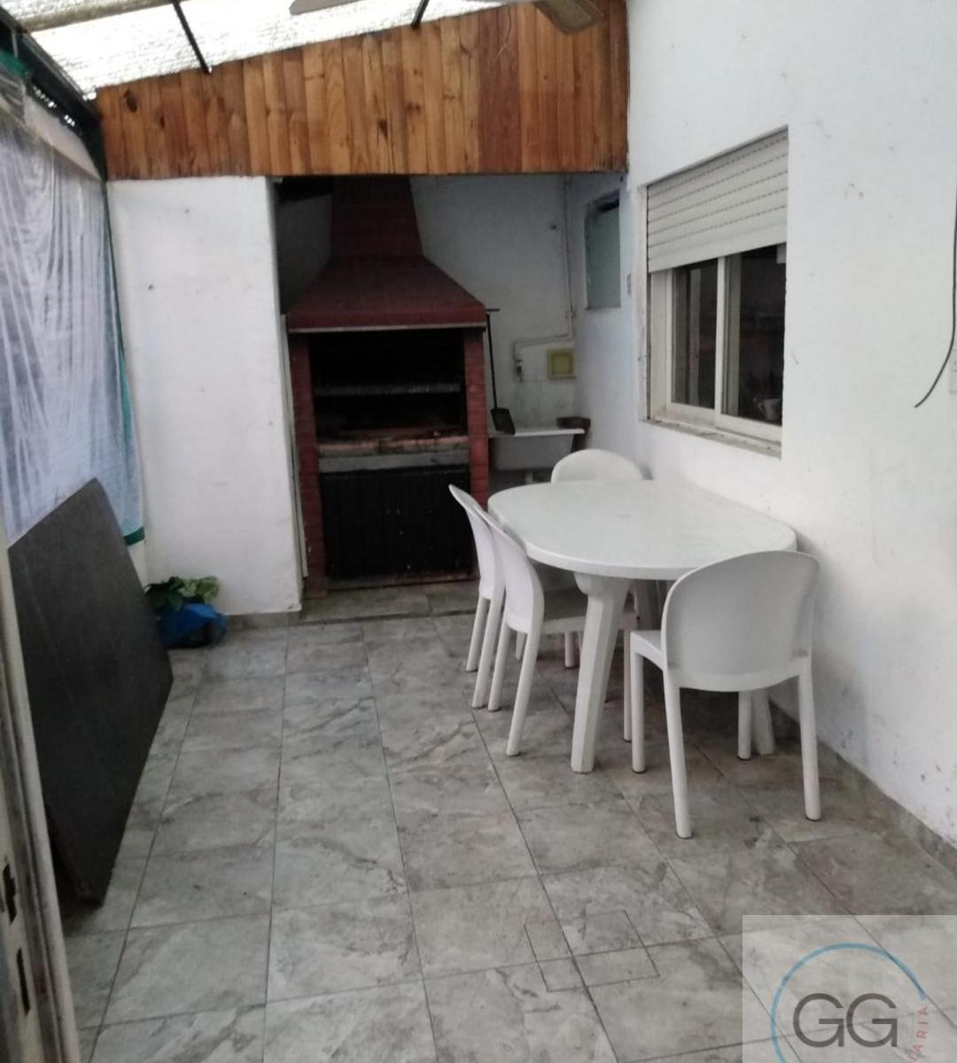 Vende Casa 3 Amb + Gge. Excelente Zona 5