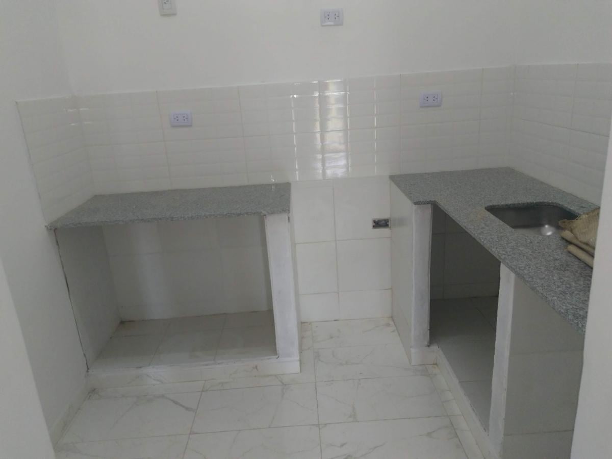 Foto de VENDE MONOAMBIENTE /APTO USO PROFESIONAL. Berazategui., imagen 4