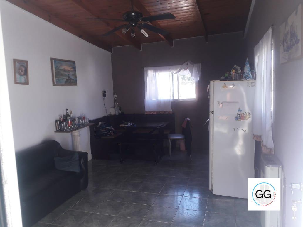 VENDE PH AL FONDO ( 2 viviendas) Berazategui,  G.B.A. Zona Sur