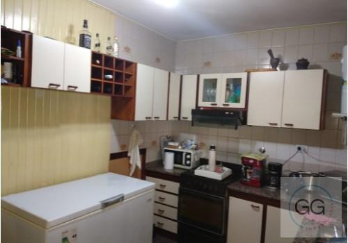 Vende Chalet 3 Ambientes - Excelente Estado 2