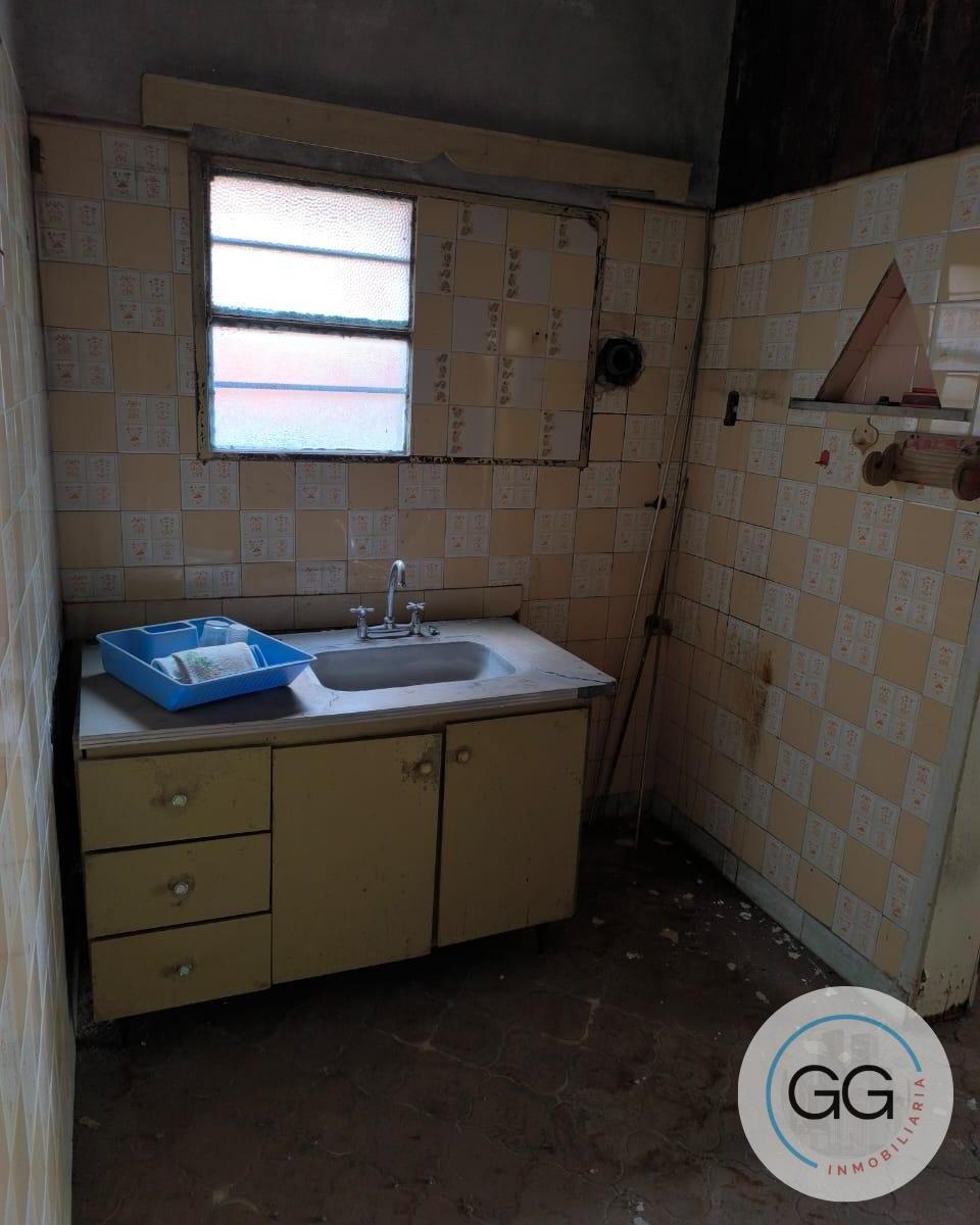 Vende Casa Americana - a Refaccionar - Florencio Varela. 2