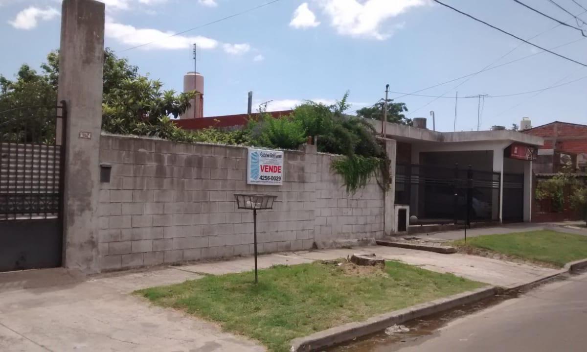 Lote 10 m X 20 m + Galpón Familiar. Hudson 5
