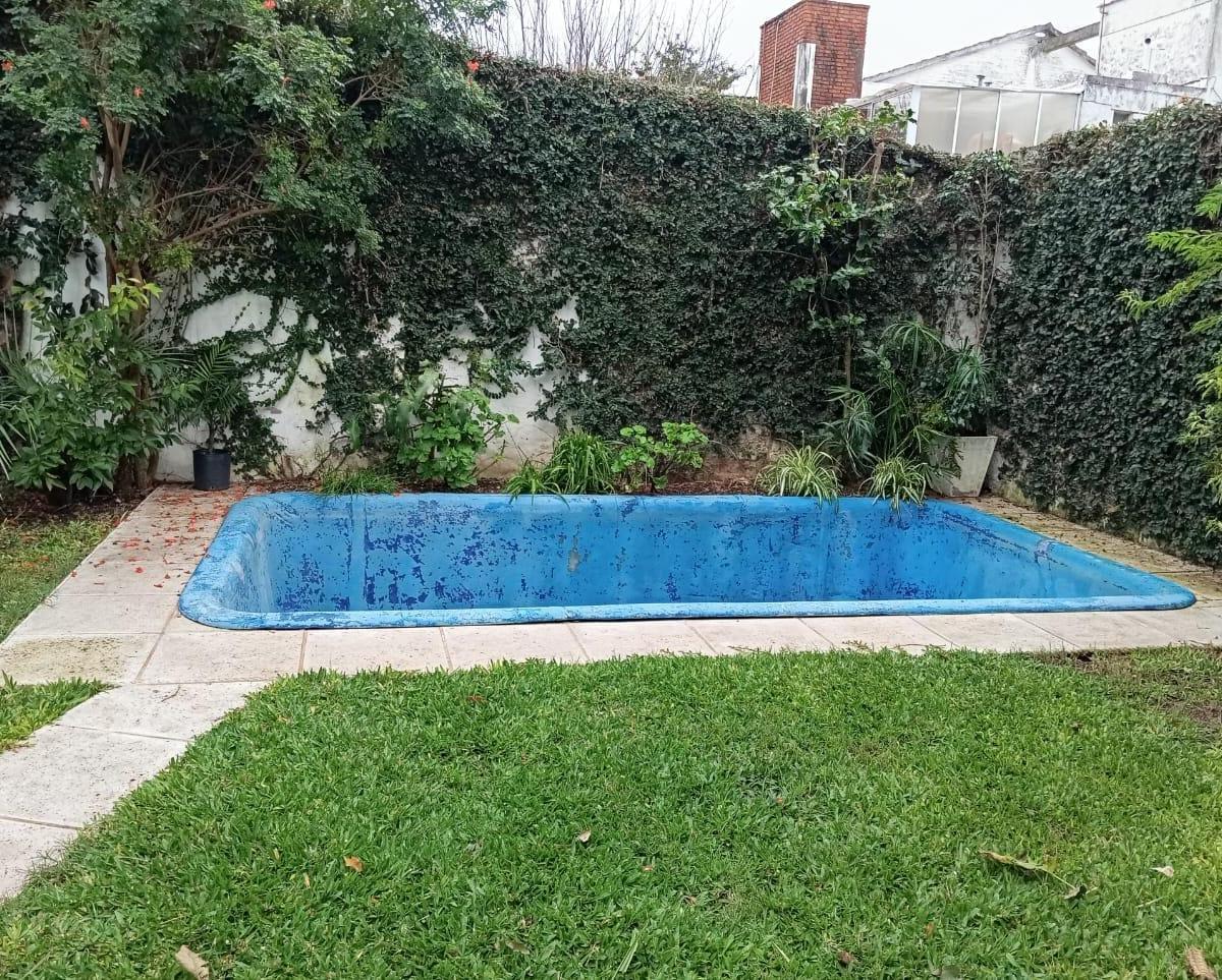 Vende Casa 4 Ambientes C/ Parque y Pileta 3