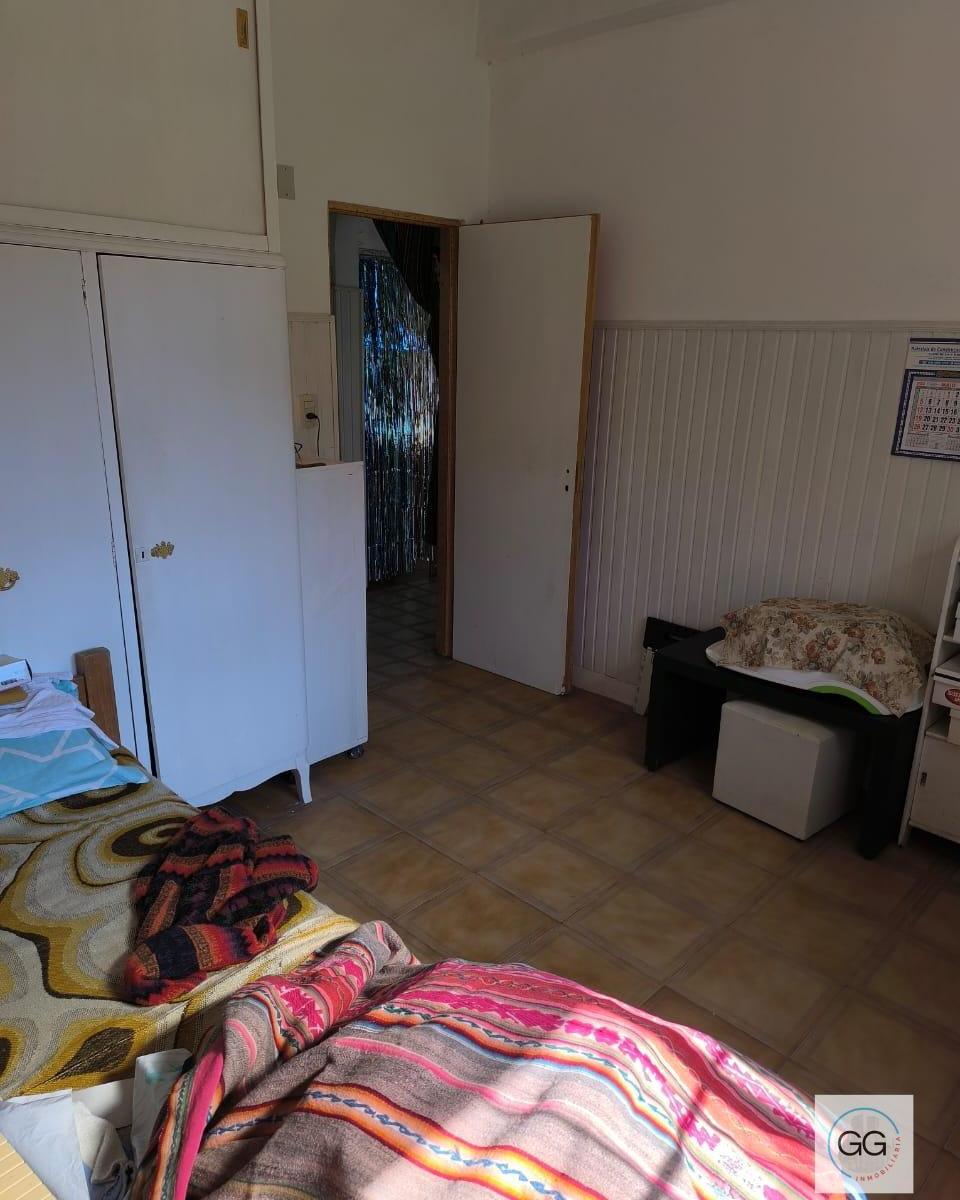 Vende Casa 3 Ambientes + Monoambiente. Berazategui. 1