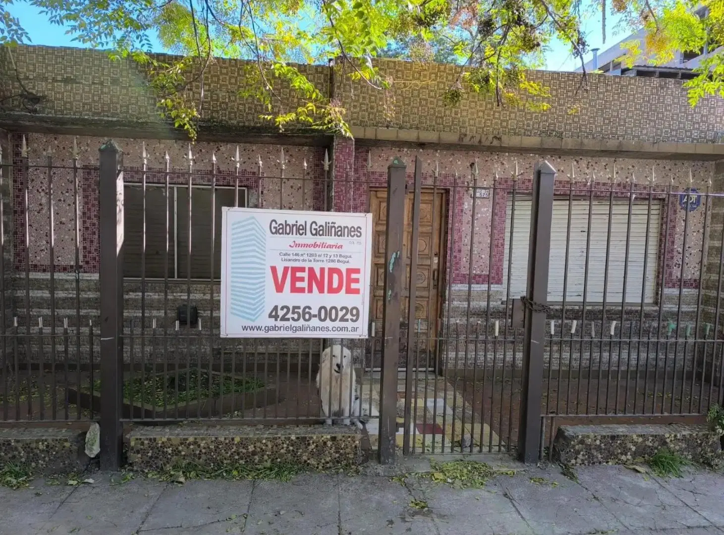 Vende Casa Americana 4 ambientes -A refaccionar- Florencio Varela. 1