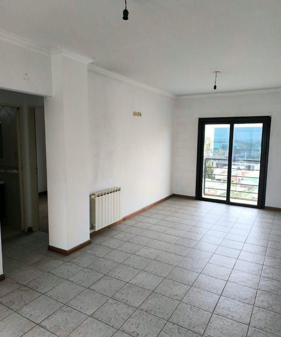Foto de DEPARTAMENTO 2 AMBIENTES EN ALQUILER – BERAZATEGUI CENTRO, imagen 3
