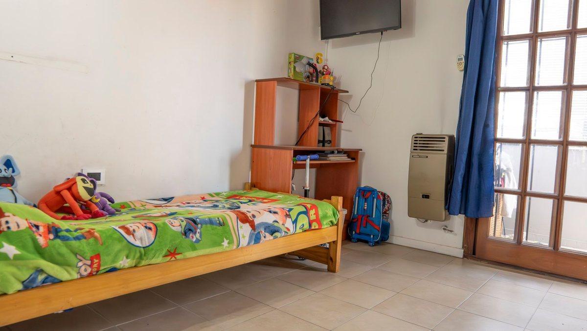 Venta de PH, Triplex, 4 Amb. Quilmes 2