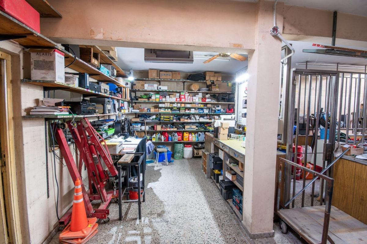 Venta PH Pb Local Deposito en L. de Zamora 1