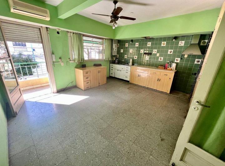 VENTA CASA PARA 2 FAMILIAS CON LOCAL EN LA BOCA 5