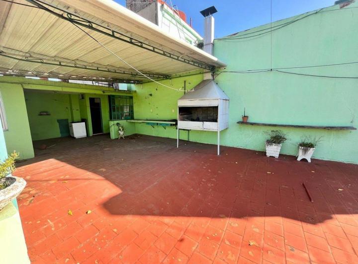 VENTA CASA PARA 2 FAMILIAS CON LOCAL EN LA BOCA 4