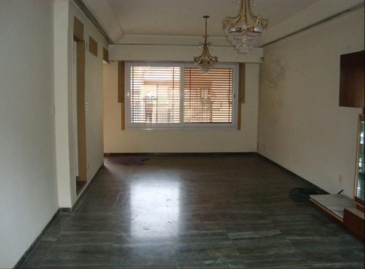 CASA LINIERS 225 M2 5 Amb 2 Cocheras Fondo libre 1