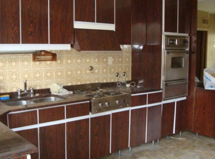 CASA LINIERS 225 M2 5 Amb 2 Cocheras Fondo libre 2