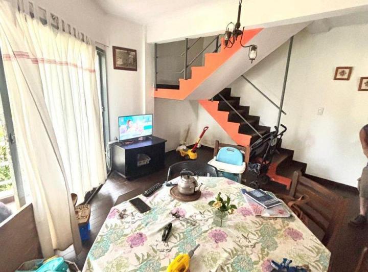 DUPLEX 5 AMBIENTES A REFACCIONAR BERNAL (Quilmes) 5
