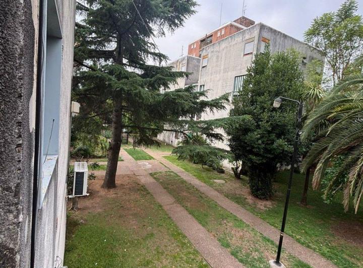 DUPLEX 5 AMBIENTES A REFACCIONAR BERNAL (Quilmes) 2