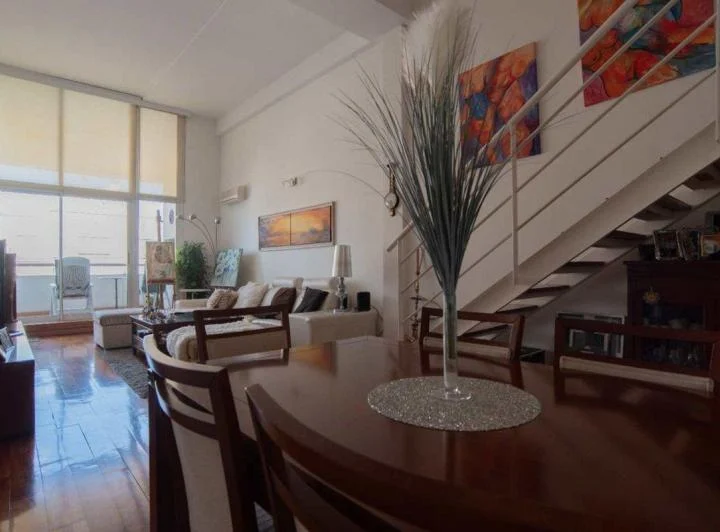 VENTA DUPLEX 5 AMBIENTES CON DOS COCHERAS BARRACAS 2