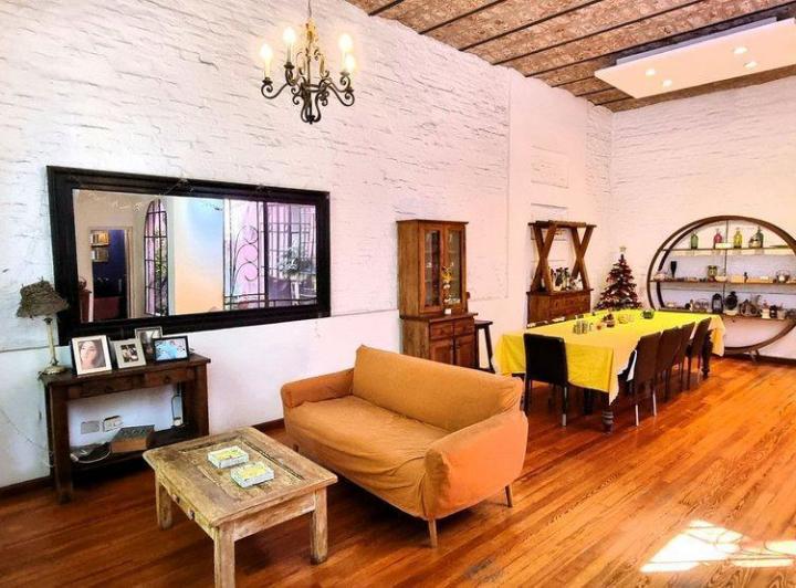 CASA EN VENTA COLEGIALES 5 AMBIENTES TERRAZA 2
