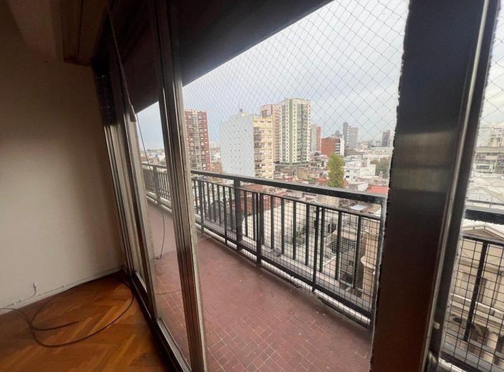 VENTA DEPARTAMENTO 4 AMB + DEP.ENDENCIA AVELLANEDA 3