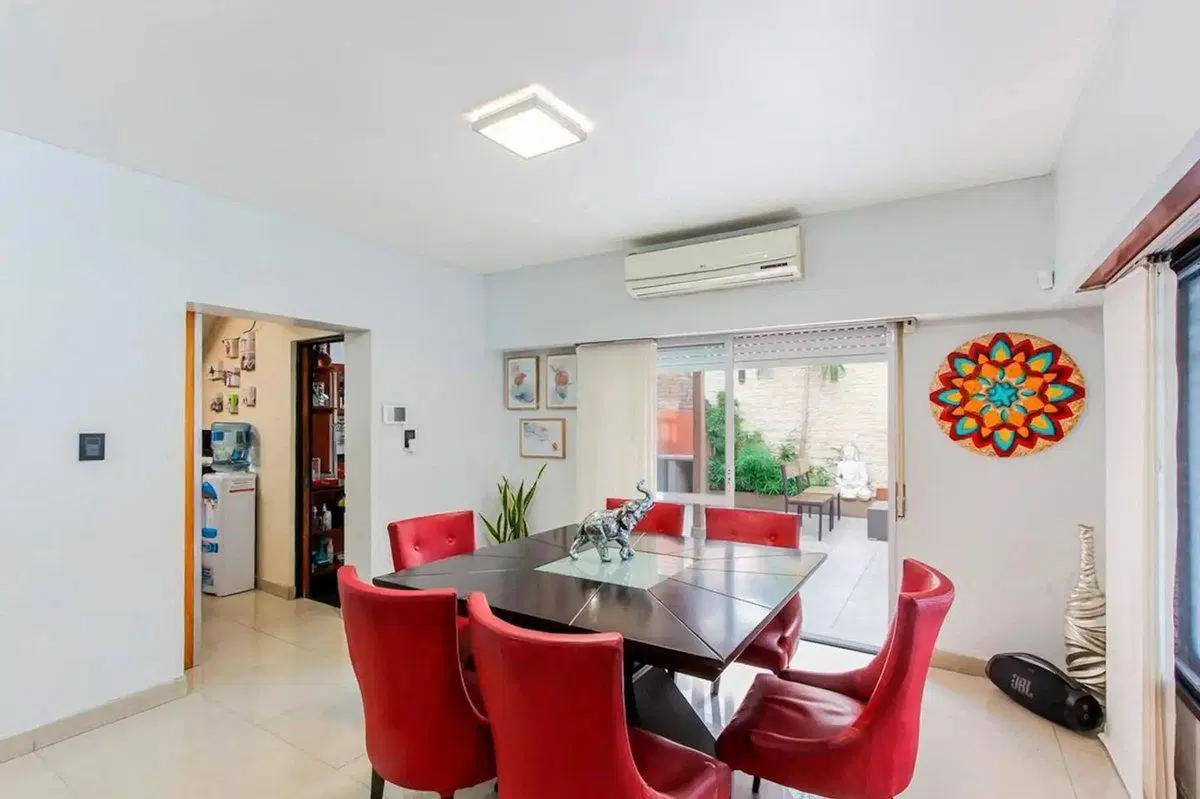 VENTA CASA 4 AMB 2 COCH PATIO 2