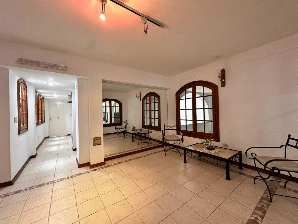 Venta depto 3 amb c/balcón, Apto Crédito, Adrogué 2