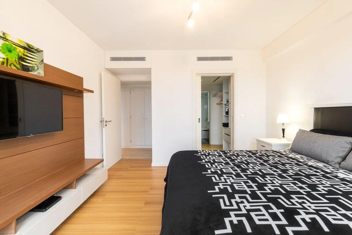 Venta departamento 3 ambientes cochera, Pto Madero 4