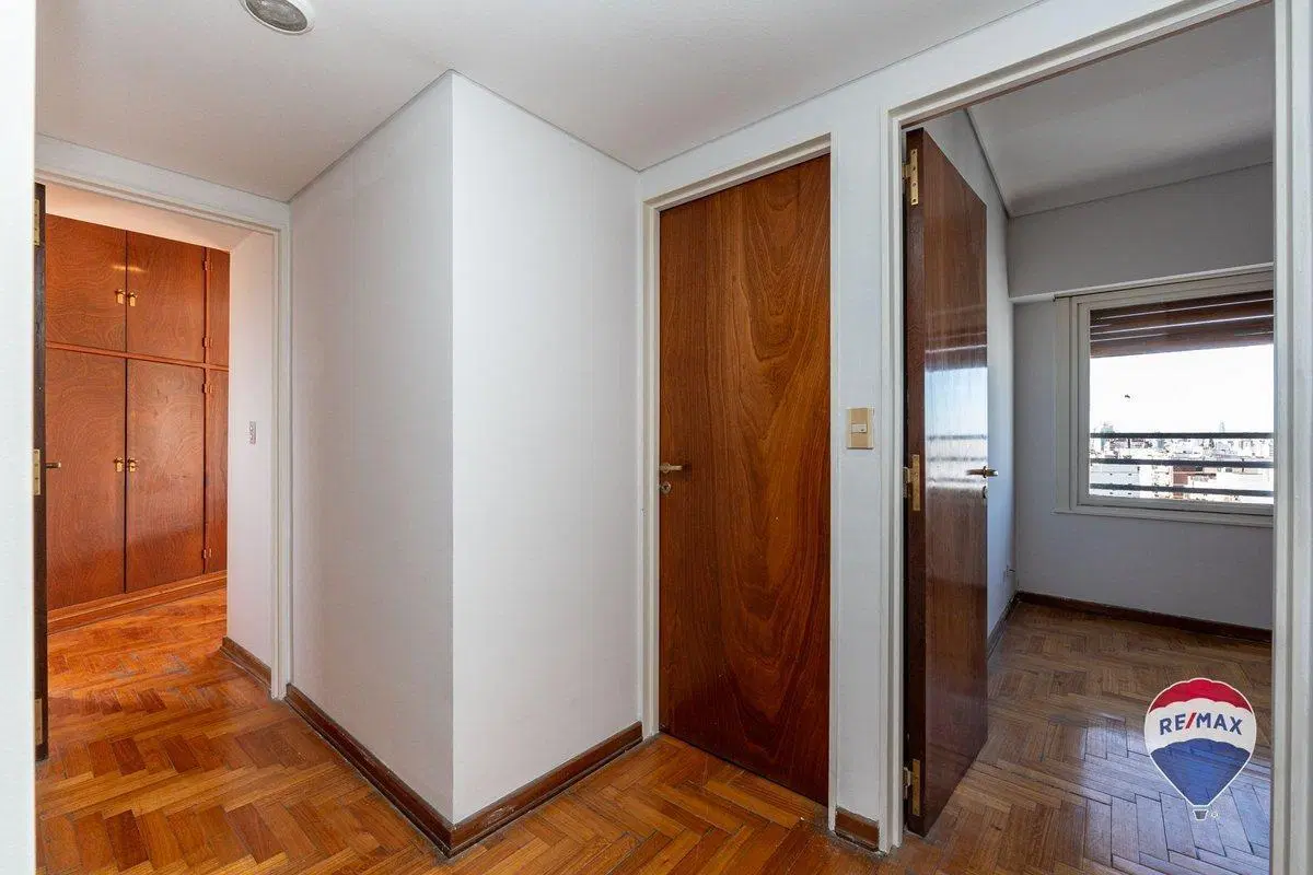 VENTA DEPTO 4 AMB COCHERA BALCON 4 BAÑOS ALMAGRO 5