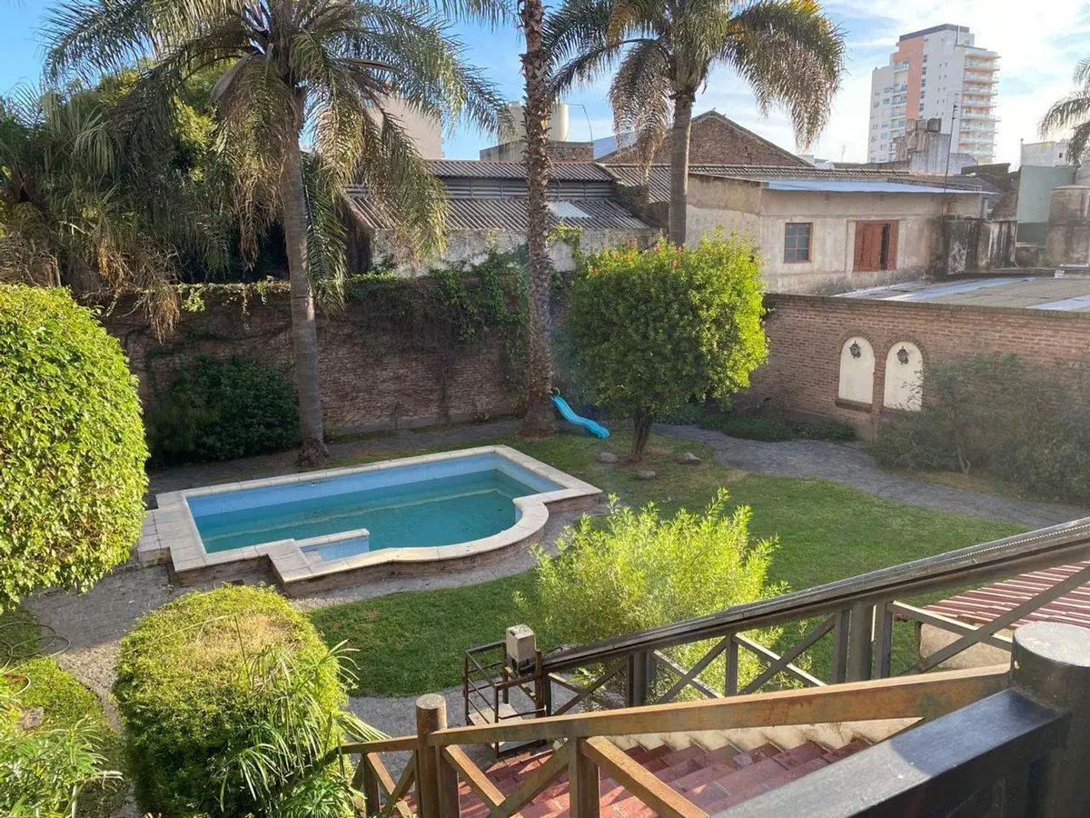 VENTA WILDE PH T.CASA 3DOR 2COCHERAS JARDIN PILETA 2