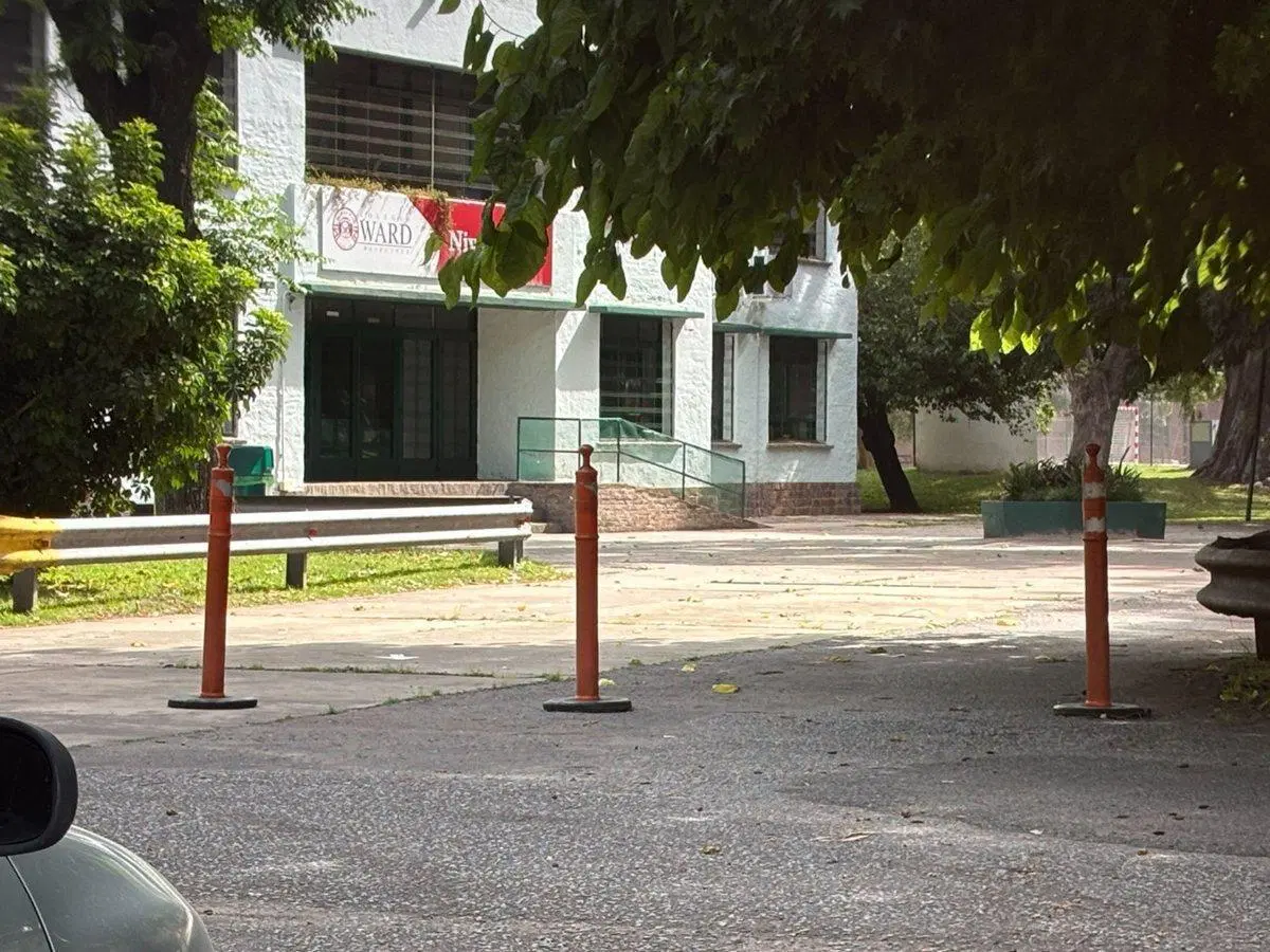 VENTA VILLA SARMIENTO CASA 4 AMB JARDIN PILETA 3