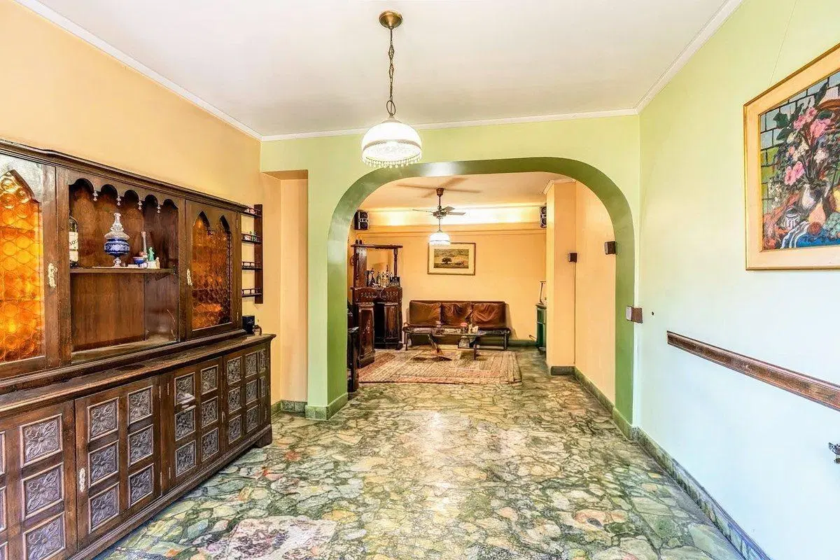 Semipiso 135m² con Balcón y Dependencia - Barracas 5
