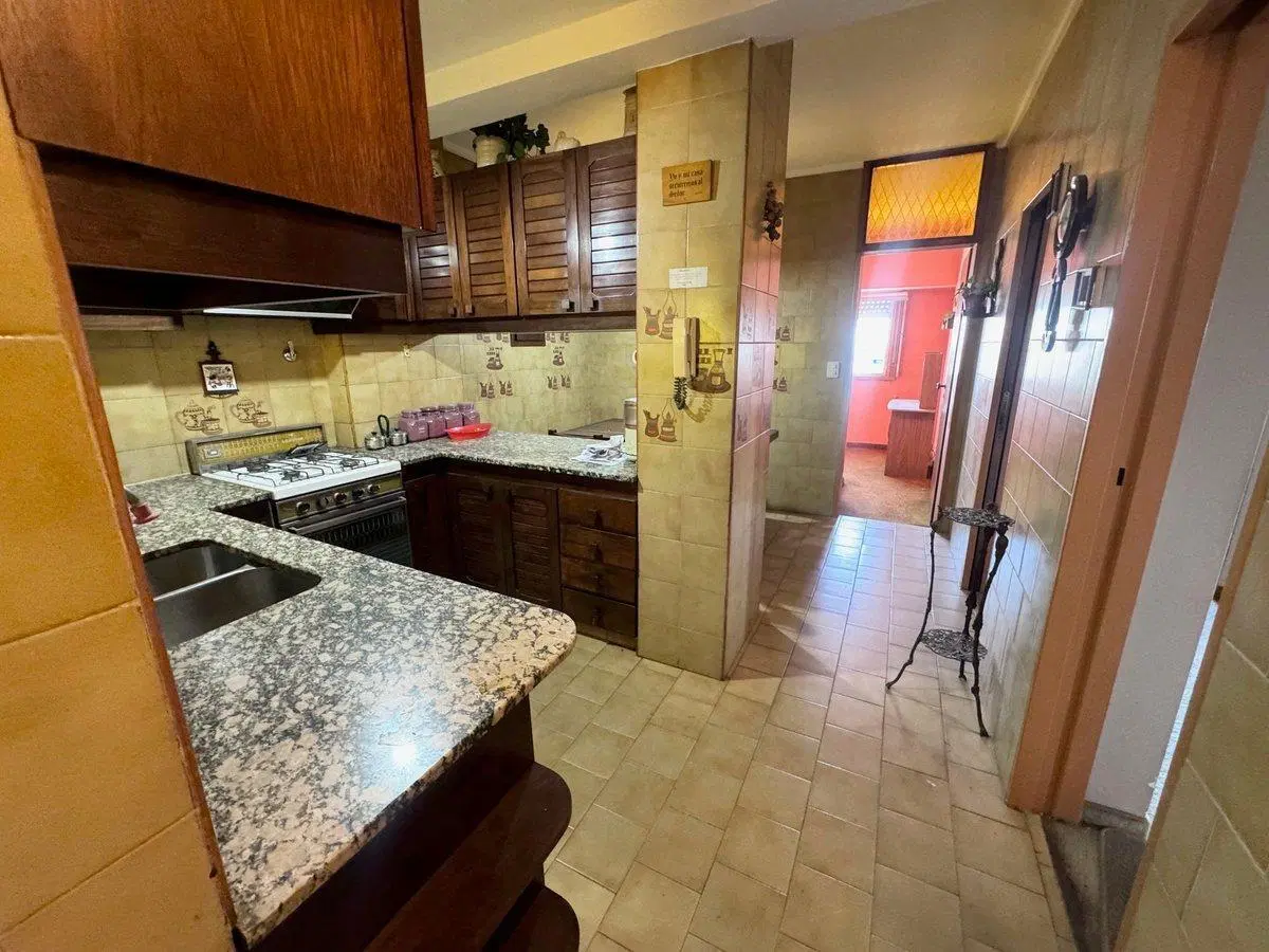 VENTA DEPARTAMENTO AVELLANEDA 4 AMBIENTES CON DEP. 3