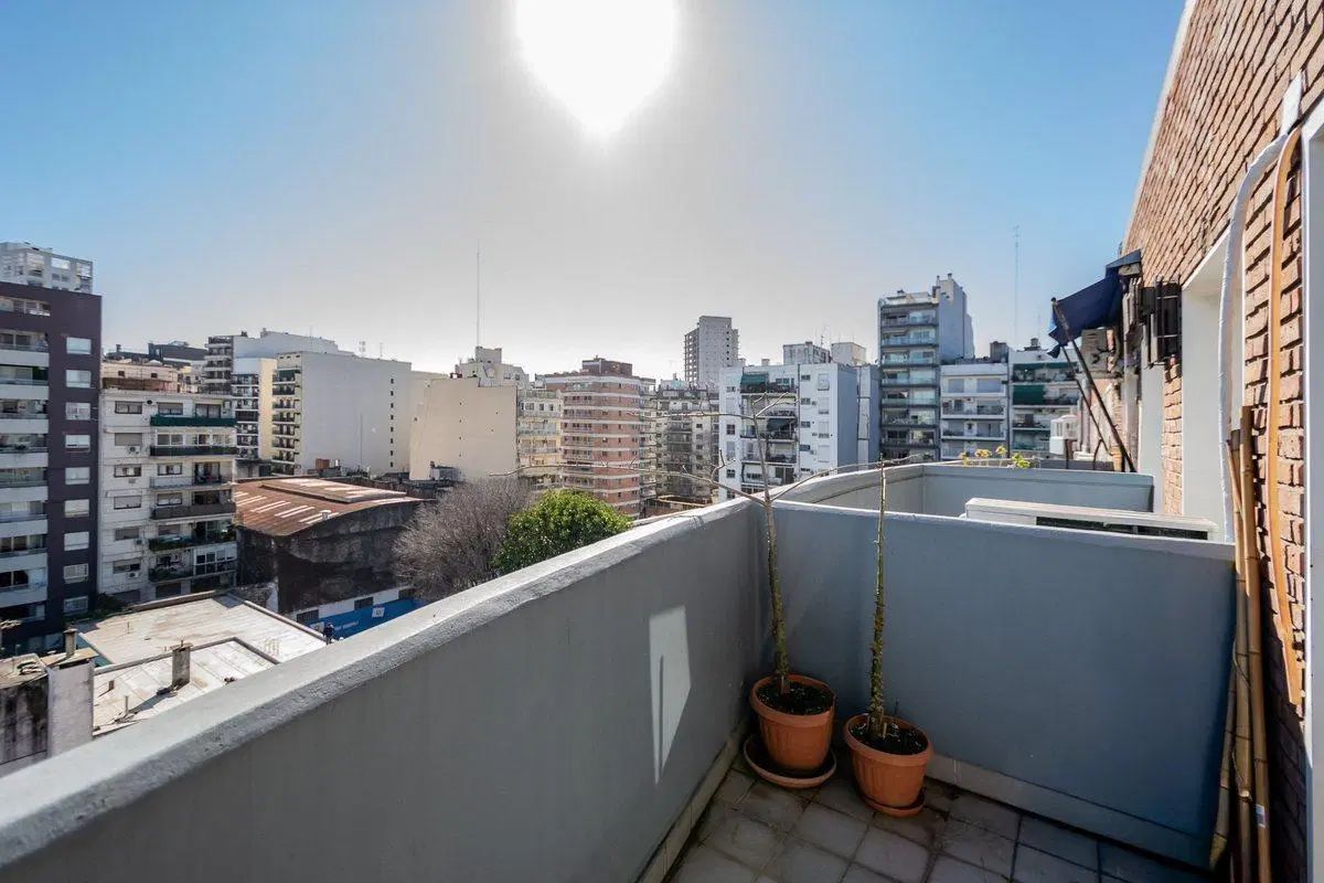 Depto Venta 4 Amb c/Cochera y Baulera en Barracas 2