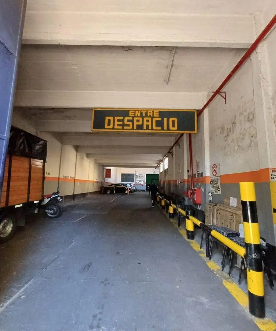 VENTA GARAGE DEPOSITO GALPON FLORES PH 5 AMBIENTES 2