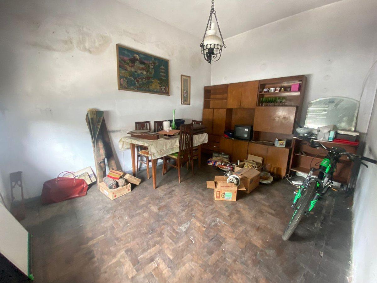 CASA A RECICLAR O LOTE EN PATERNAL