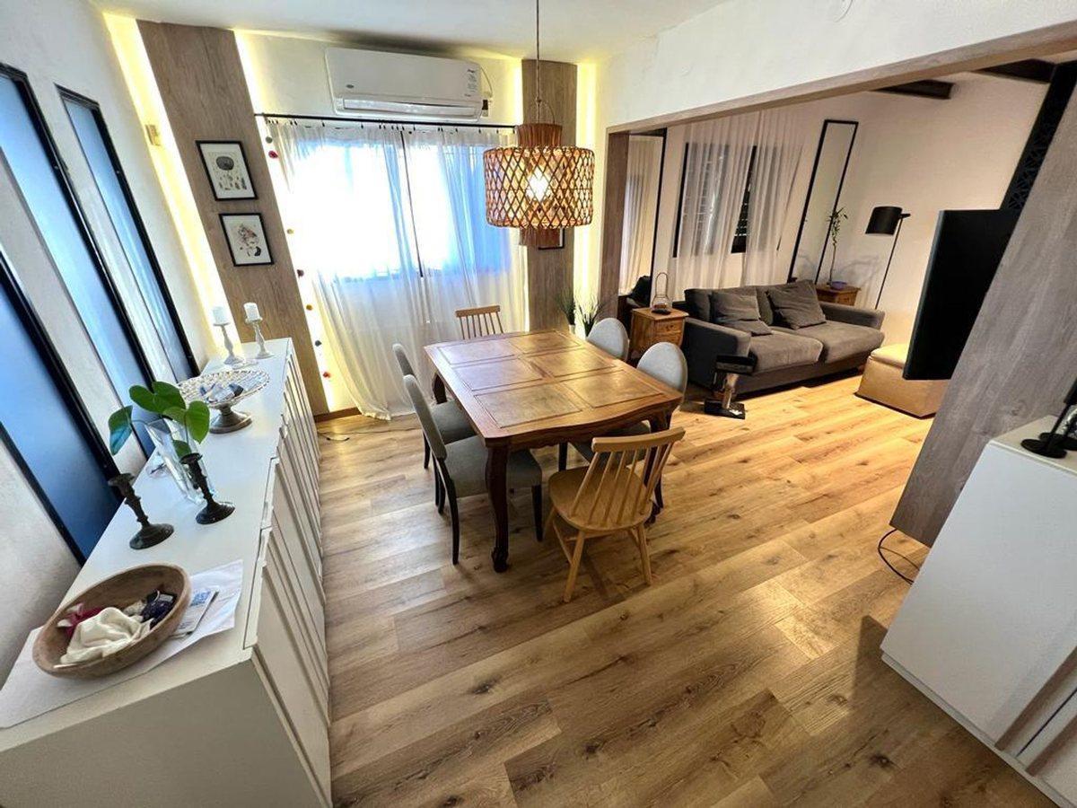 Venta Casa 4 Ambientes con pileta Ituzaingo