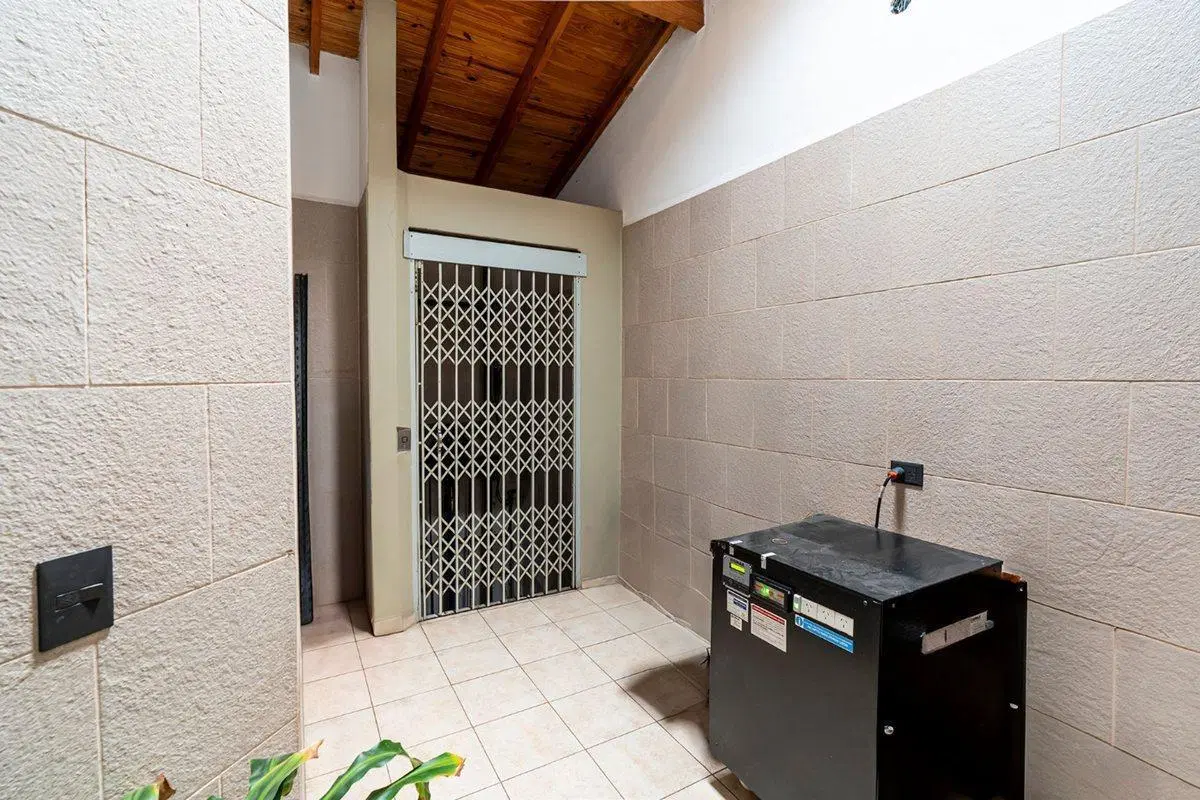 Venta P.Patricios casa 5 amb c/ascensor, pileta 2