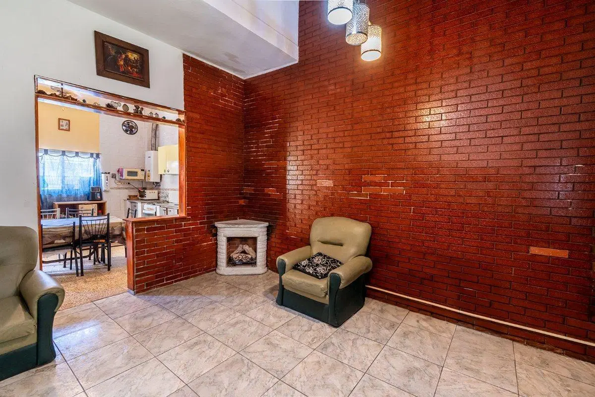 VENTA PH 6 AMBIENTES V. LUGANO CON PATIO Y TERRAZA 3