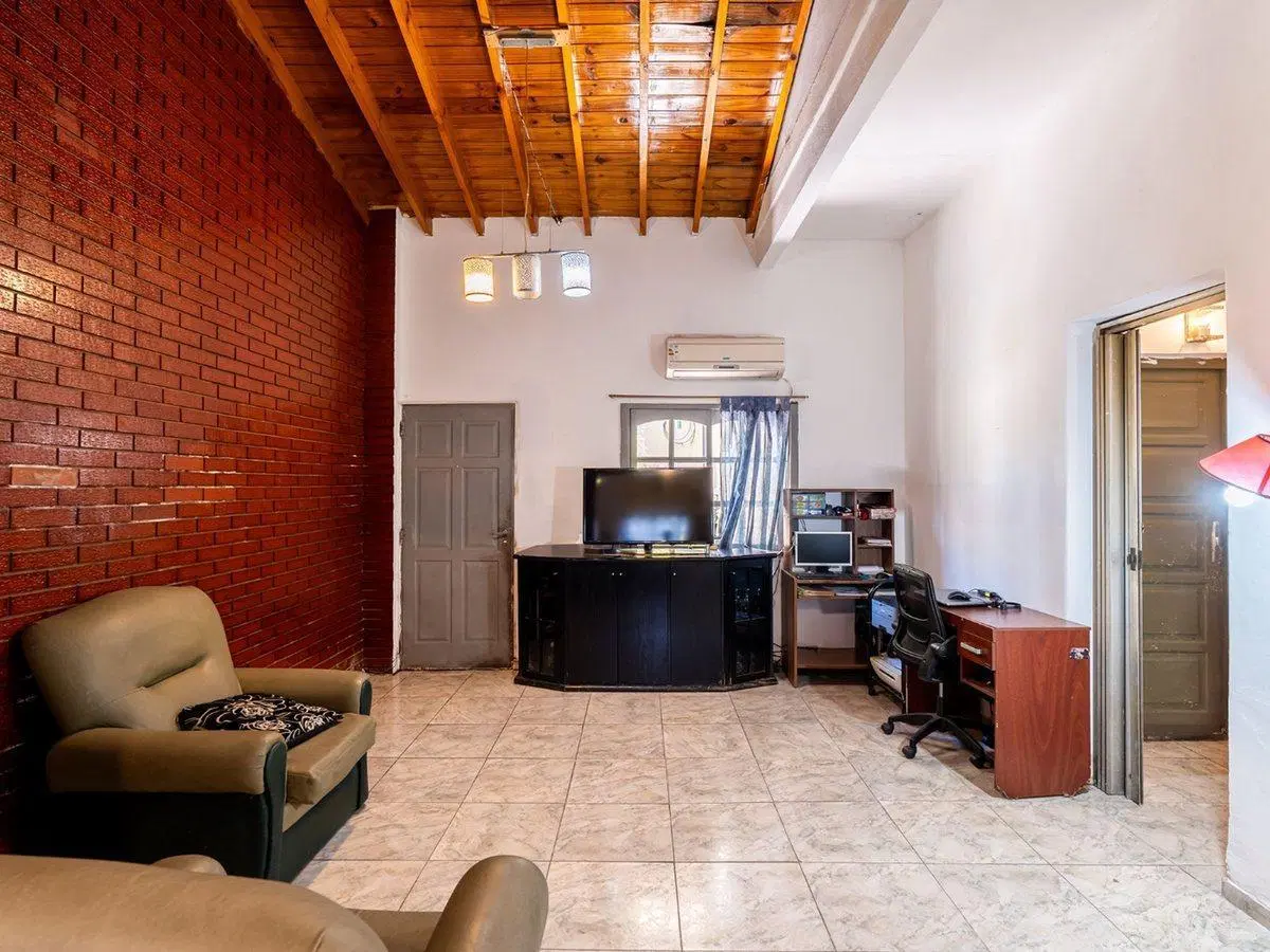VENTA PH 6 AMBIENTES V. LUGANO CON PATIO Y TERRAZA 4