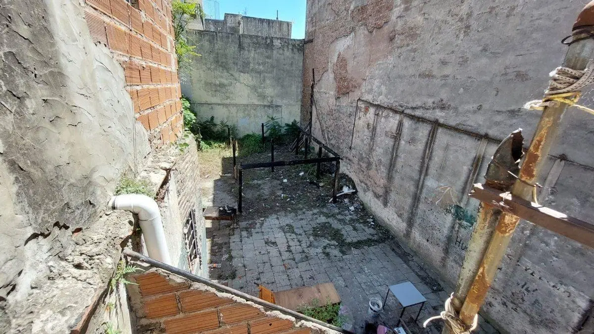 VENTA TERRRENO / LOTE 483M2 LA BOCA CON LOCALES 2